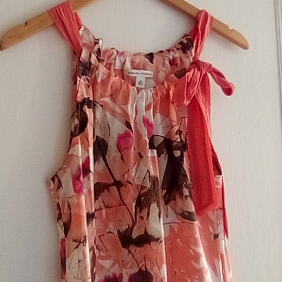 Banana Republic silk Coral and Floral Blouse - Picture 3 of 7